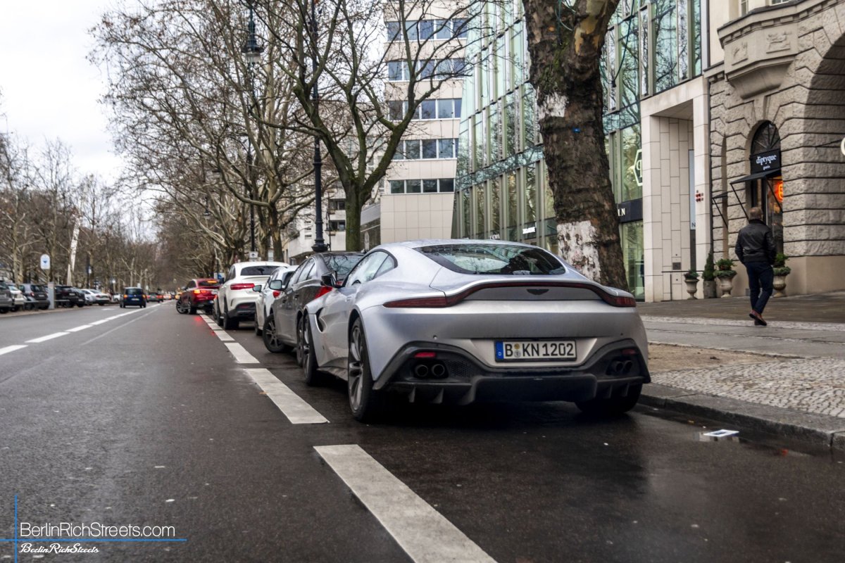 Aston Martin V8 Vantage (2018) spotted in Berlin — BerlinRichStreets